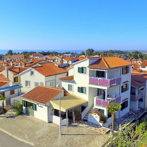 California Apartment Poreč